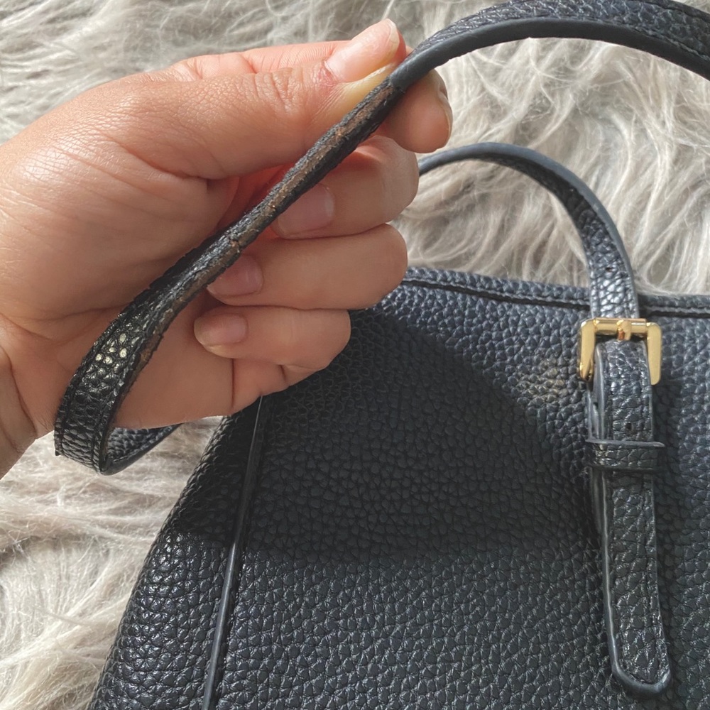 MK Purse 👛 - Picture 3 of 4